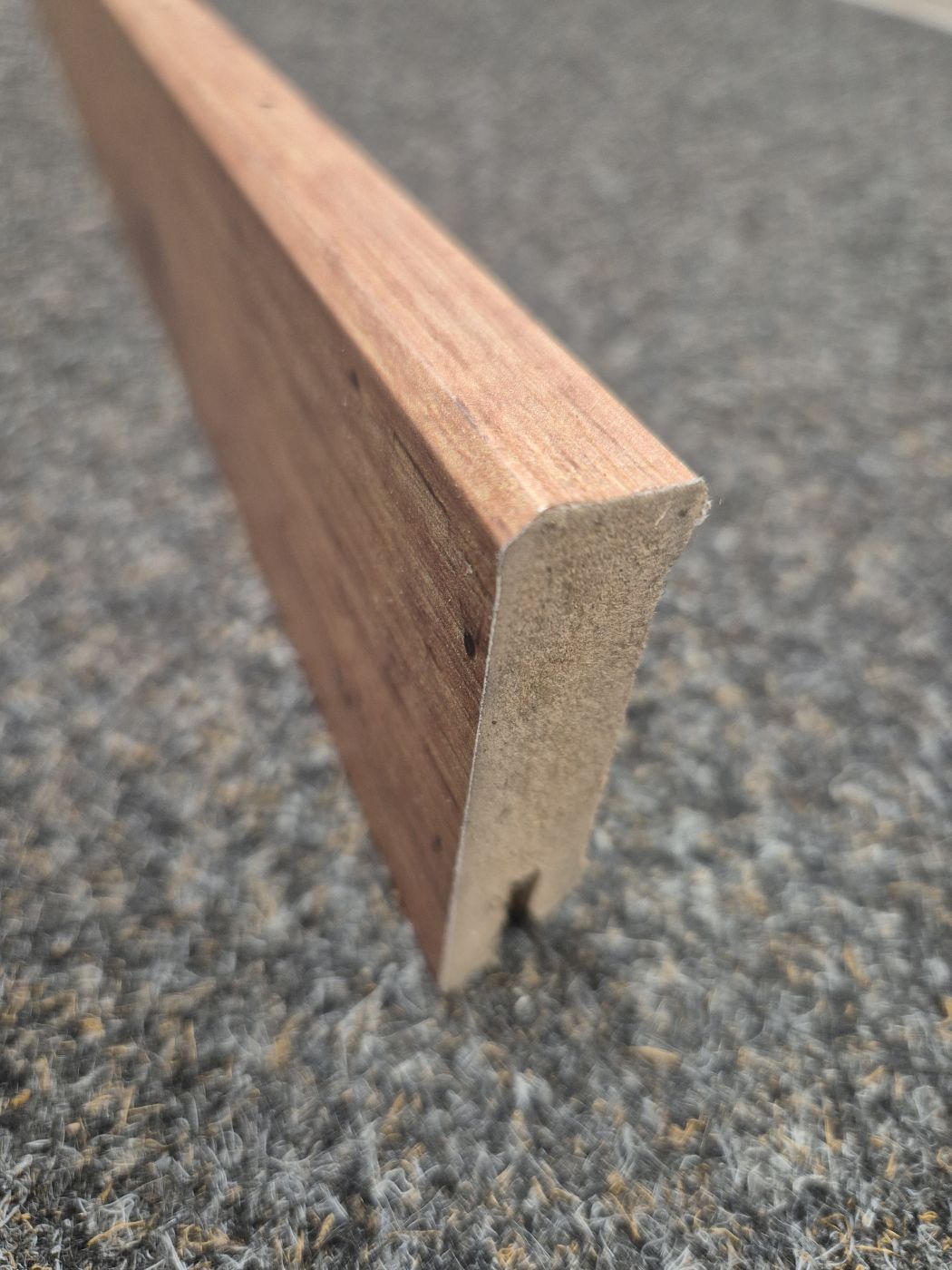 MDF Fußbodenleiste 15x60x2200 mm 

versch. Dekore - Art. 121128 ...


