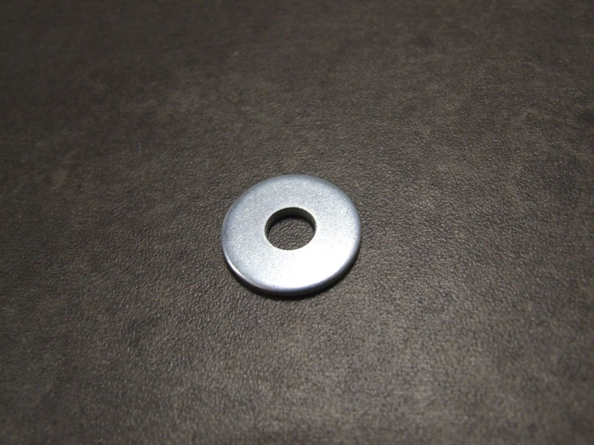 Unterlegscheibe DIN 9021; 8,4x25x2 mm,

galv. verzinkt, VE= 1000 St. 511347

