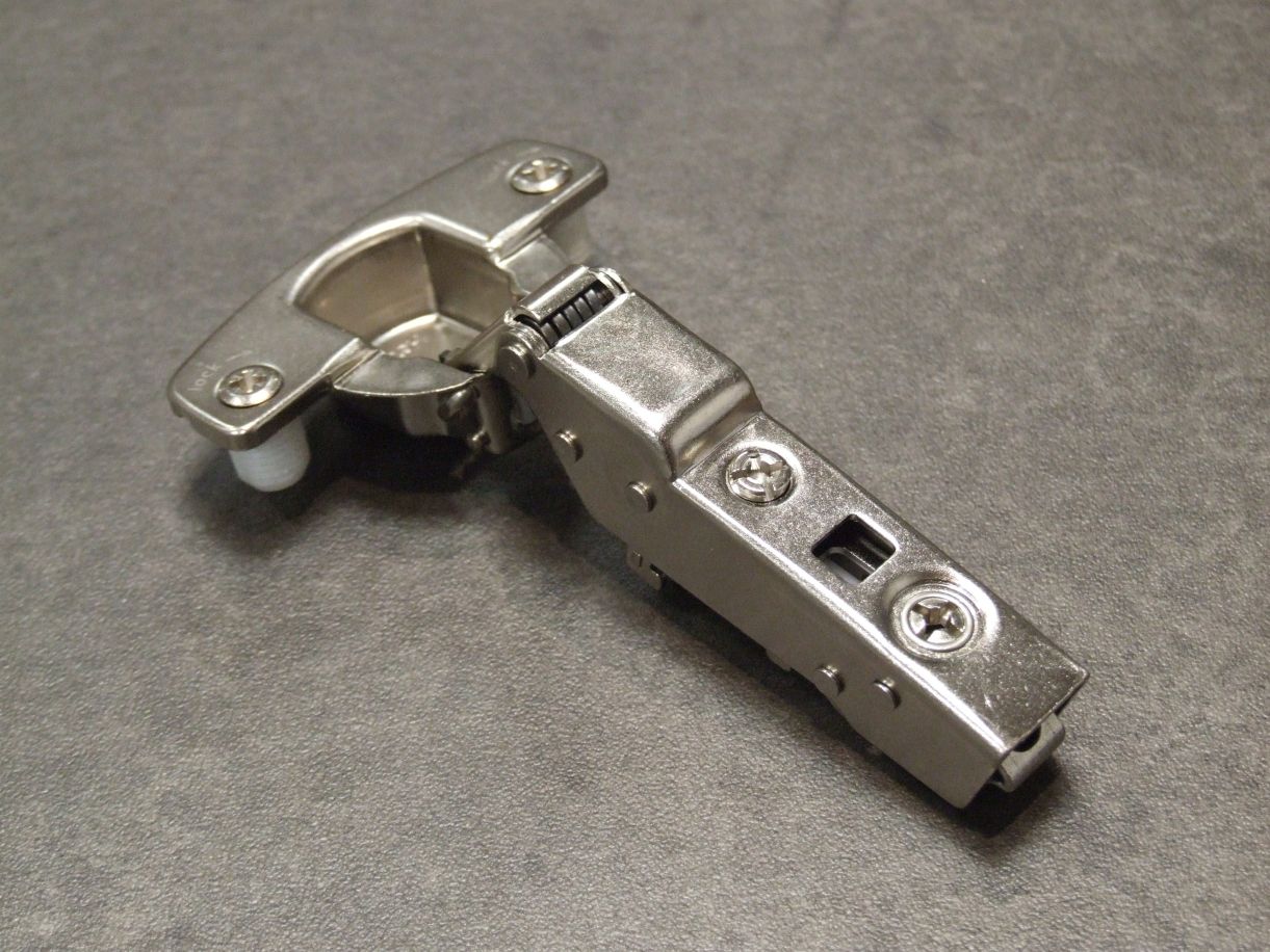 Gelenkband Sensys 8645i, 110°, mit Dämpfung, 

halbvorliegend, Schnellmontage Flash,

Topf TH 54; 9073612

