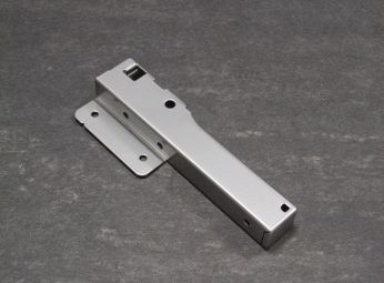 InnoTech Rückwandverbinder silber,

144 mm, links, 9007355

