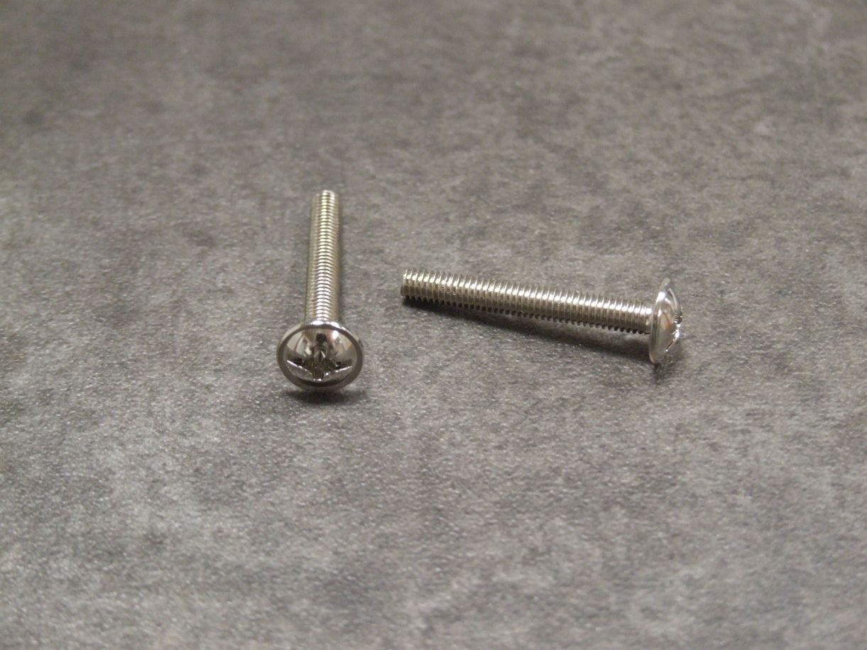Gewindeschraube M 4 x 30 mm, 

vernickelt, 71558

