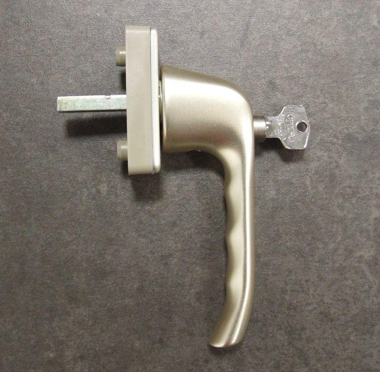 Fenstergriff "Palermo"  055SE/U34K, 

Aluminium F2 , abschließbar, 

Schließung 2W153; 36916616

Abverkauf / Sonderpreis

