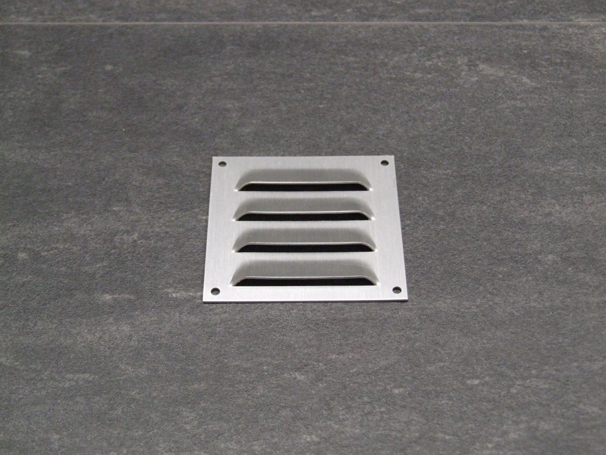 Lüftungsrosette Aluminium silberfarbig 

70x70 mm,364500

