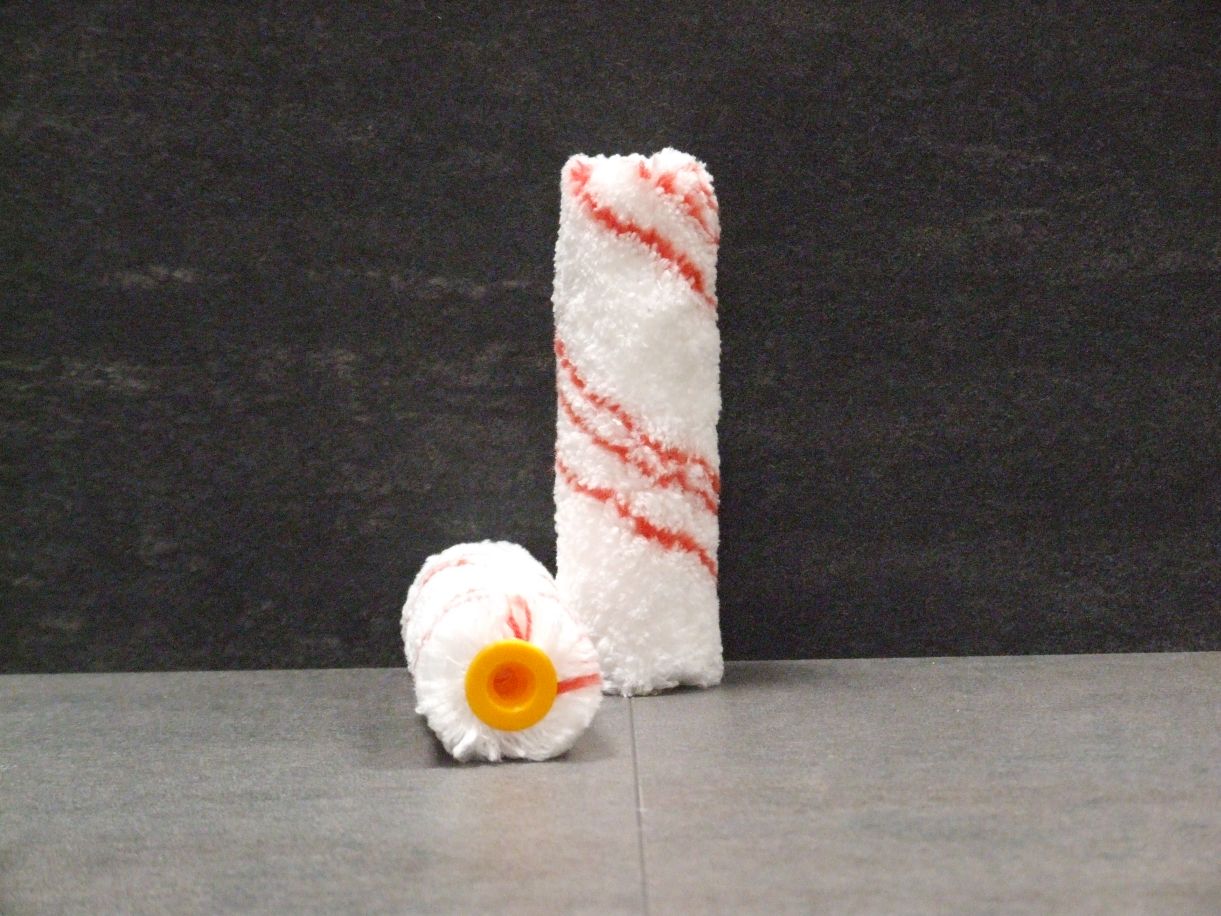 Heizkörperwalze MICROLINE HK,

Länge 10 cm, Flor 9 mm, 

VE= 10 St., Nr. 21600

für Wandfarben, Lacke, Lasuren

