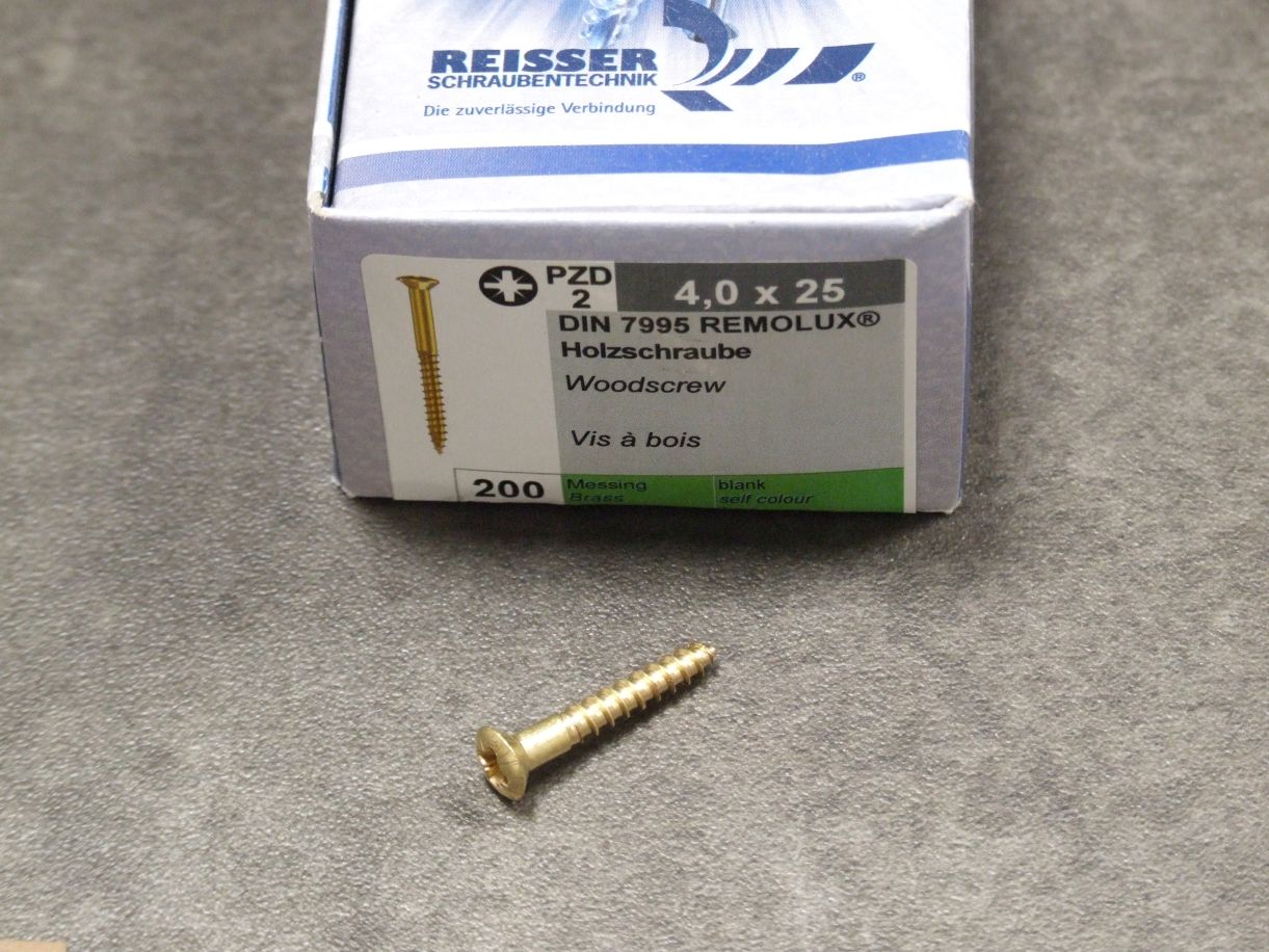 REMOLUX Linsensenkkopfschraube 

4x25 mm, Messing blank, 15086/6

