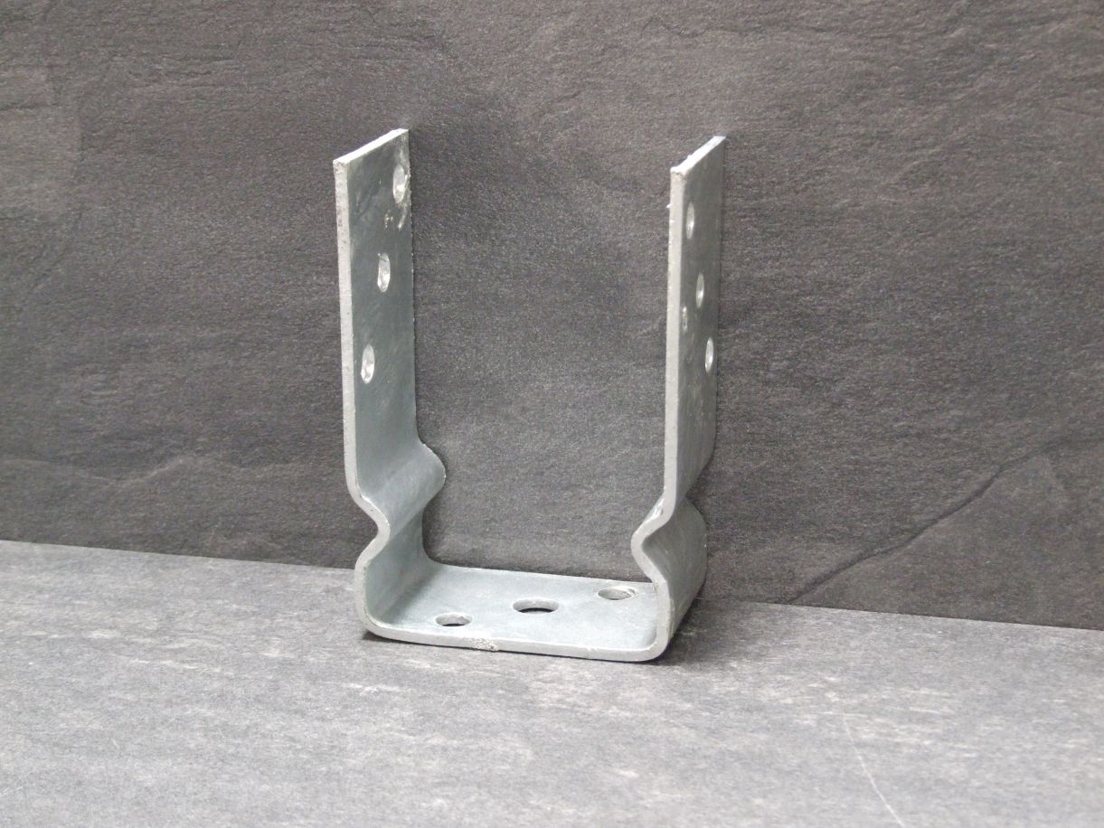 Pfostenträger U-Form 

mit seitlicher Pfostenauflage 

91x150 mm, feuerverzinkt, 217624

