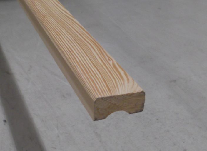 Deckleiste Oberl. Verschlag kanad. Lärche 

18x40 mm;  Länge: 3,66m

