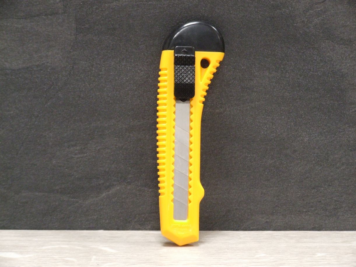 Cutter Messer mit Arretierung, groß, gelb, 30472

