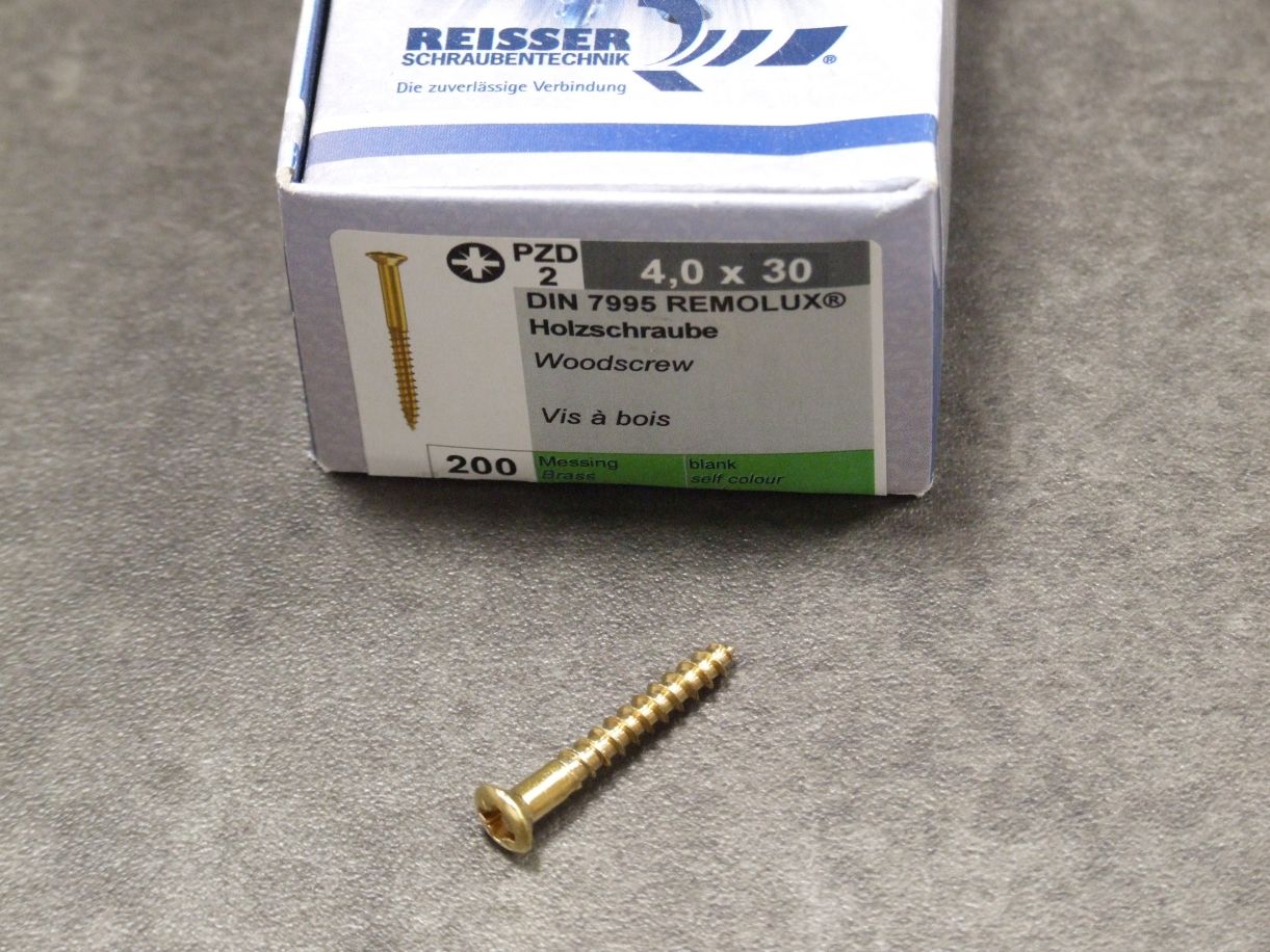REMOLUX Linsensenkkopfschraube 

4x30 mm, Messing blank, 15088/0

