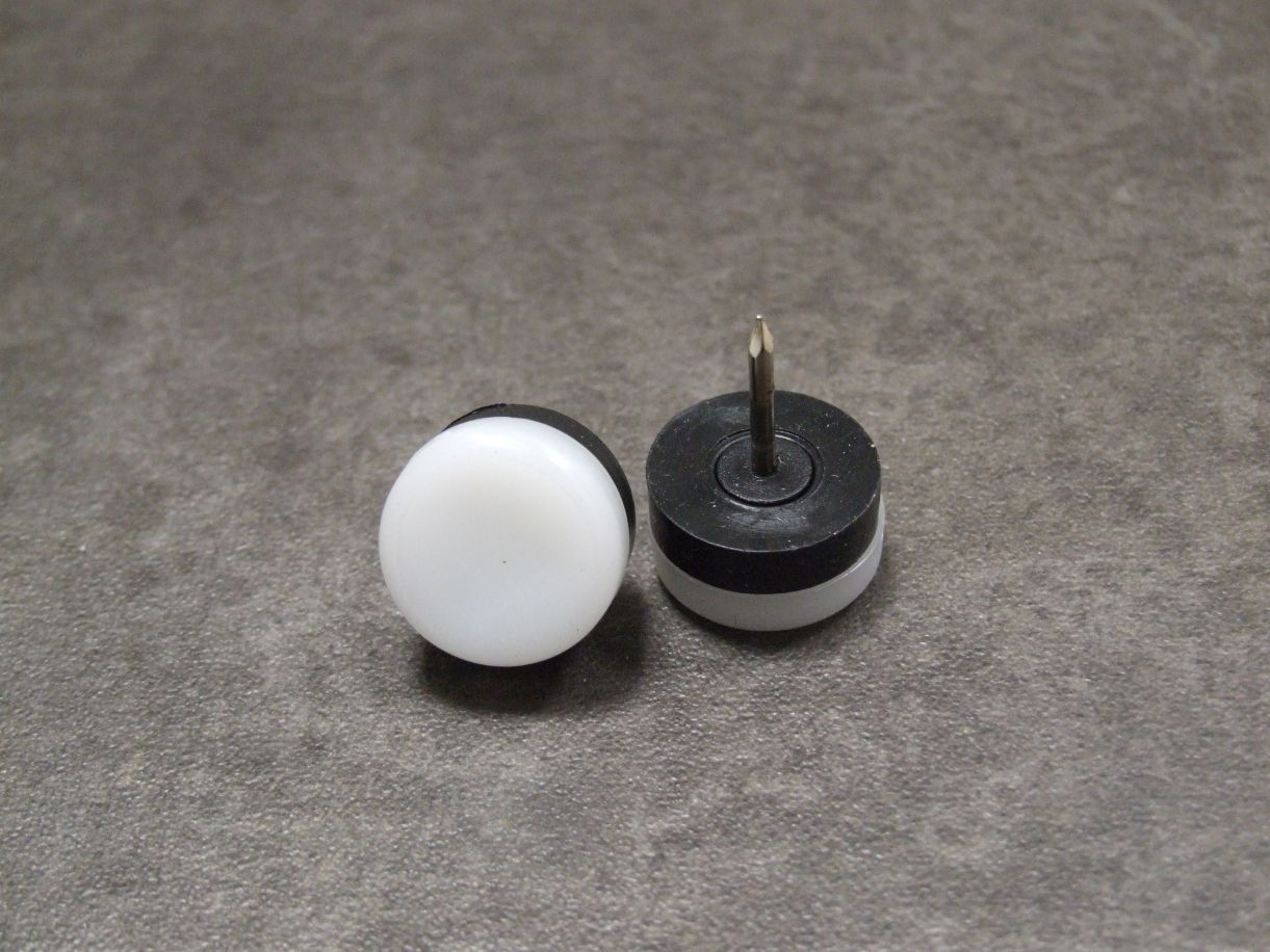 Stuhlgleiter mit Nagel 20 mm, 

Gummi / Kunststoff; 58598



