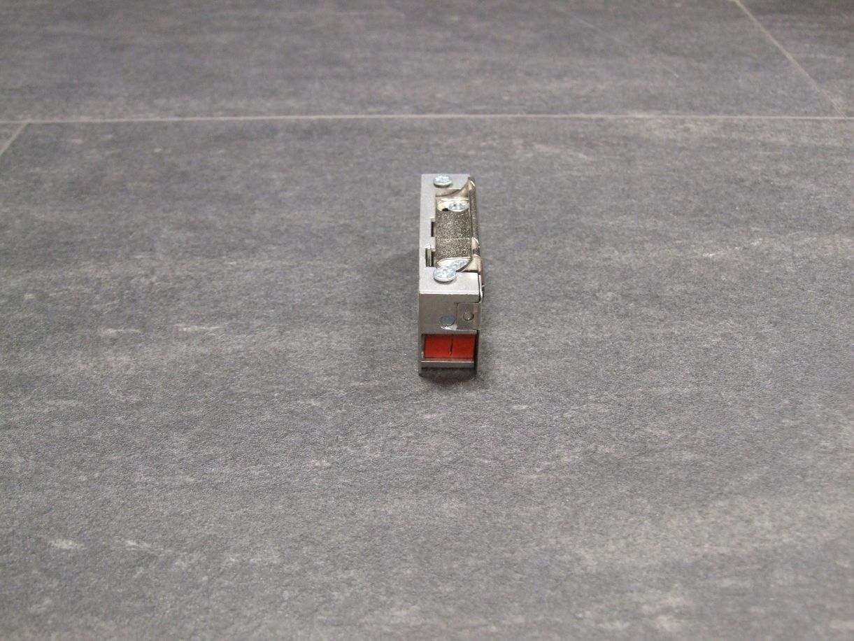 Türöffner Nr. 1420SB, mit Entriegelung, 

ohne Elektrik, L=67 mm, B= 16,5 mm

