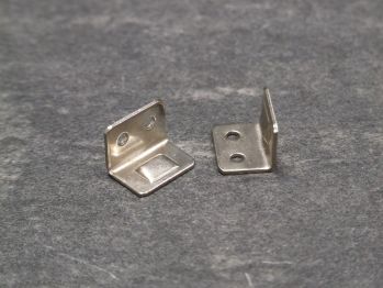 Schließblech für Möbelriegel 17x13 mm 

vernickelt; 251.74.707

