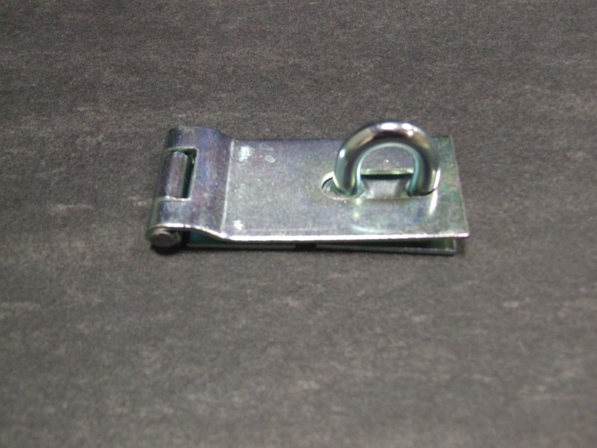 Sicherheits-Überfalle 85x38x40 mm, 

mit verdeckenten Schraublöchern, 

gelbverzinkt/hell verzinkt, 348359

