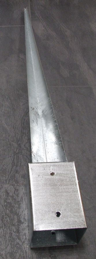 Einschlagbodenhülse 101x101x150x750 mm, 

feuerverzinkt, 211318

