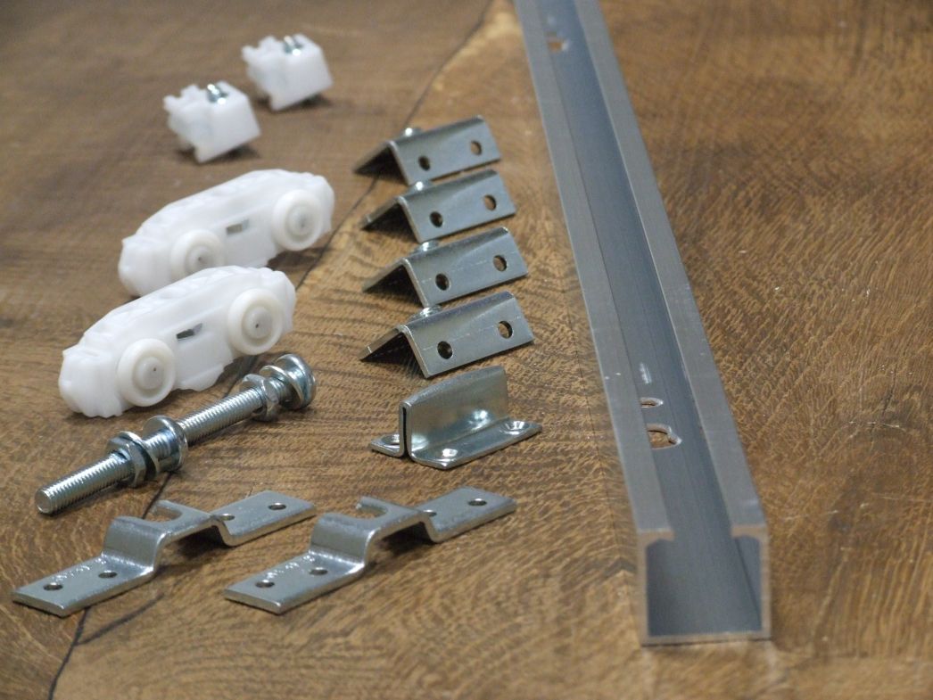 Schiebetürbeschlag Rollan 40; 50-84 cm; 

Laufrohrlänge: 1,65 m; 160406

