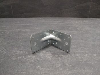 Winkel mit Sicke 90x90x65x2,5 mm,

verzinkt, 6503S

