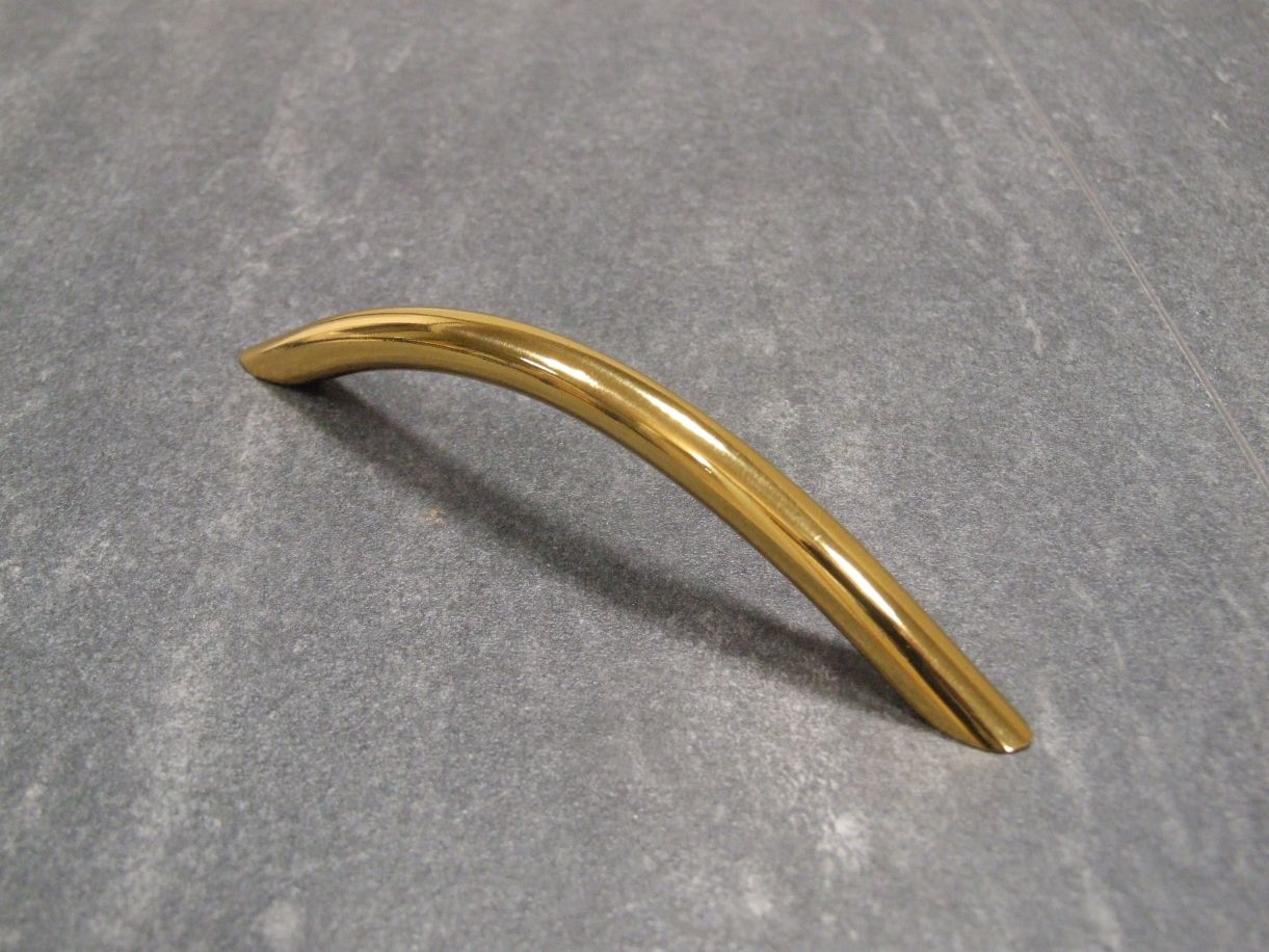 Möbelgriff Nicia 128 mm, 

goldfarbig; 9071040

Abverkauf / Sonderpreis

