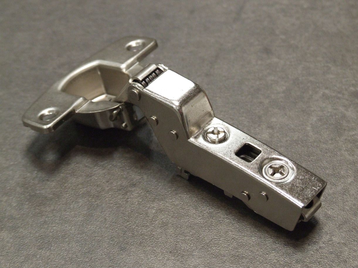 Möbelscharnier sensys 8645i, 

mit Dämpfung, einliegend, 110°, 

vernickelt, 9073607

