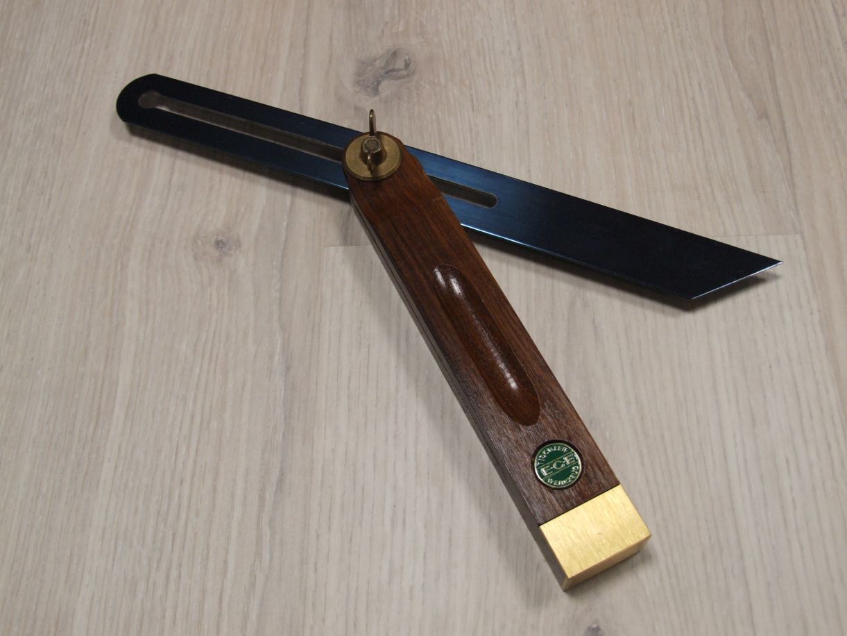 ECE Präzisions-Gehrungsmaß mit Palisanderholz-Schenkel, Nennmaß 300 mm, 411.300

