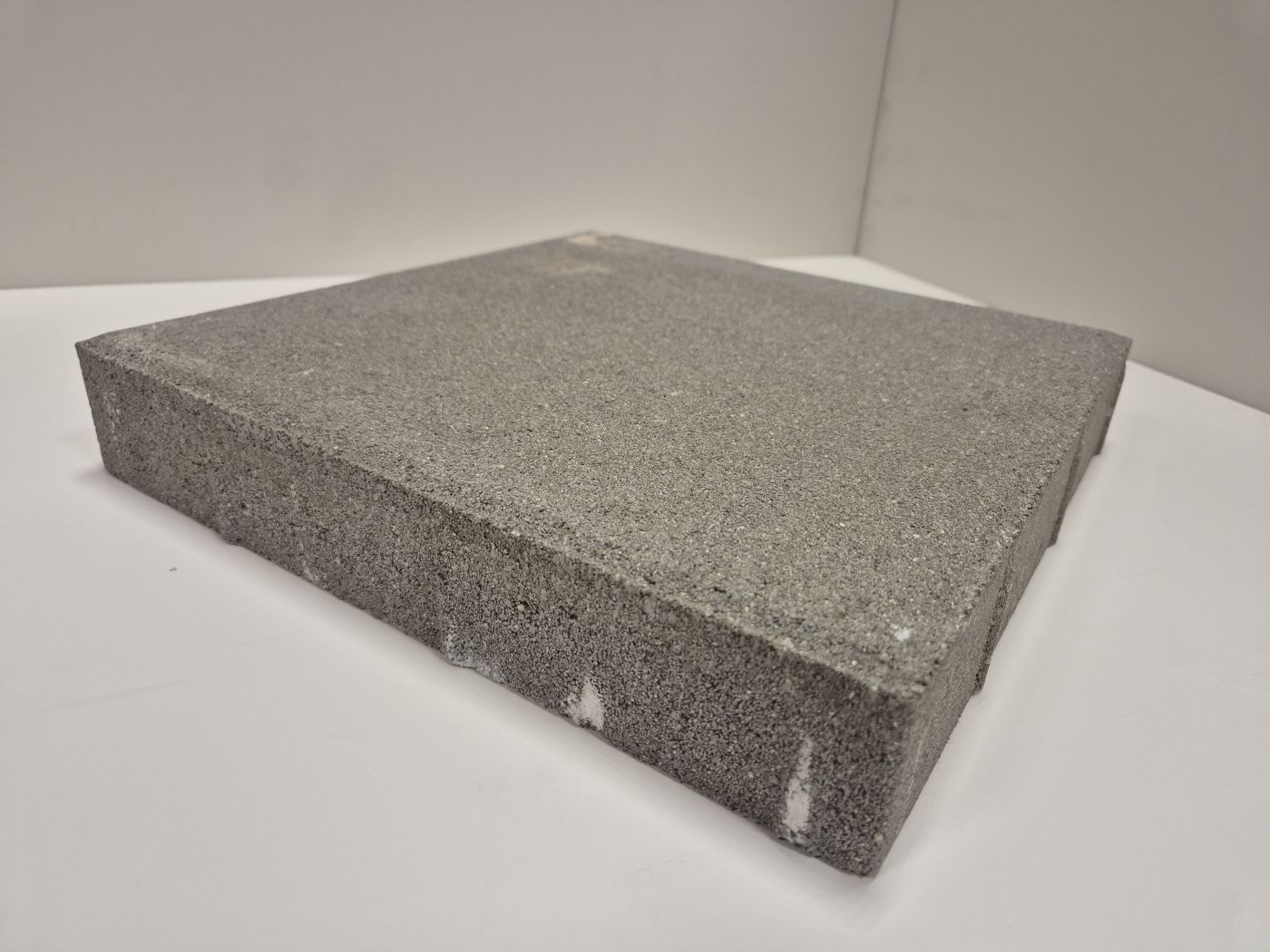 Gehwegplatte 30x30x5cm gefast, grau

*Aktionsware*

