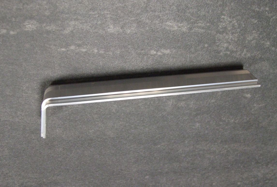 Fensterbankhalter Oberteil RV 4/40/150 

für 110-195mm Ausladung

