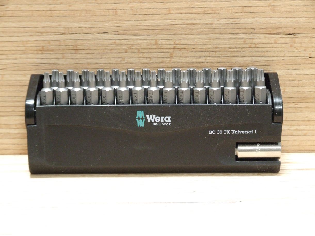 WERA Bitbox TX; BC 30 TX Universal; 057908

3xTX10/5xTX15/8xTX20/7xTX25/4xTX30/2xTX40, 1x899

