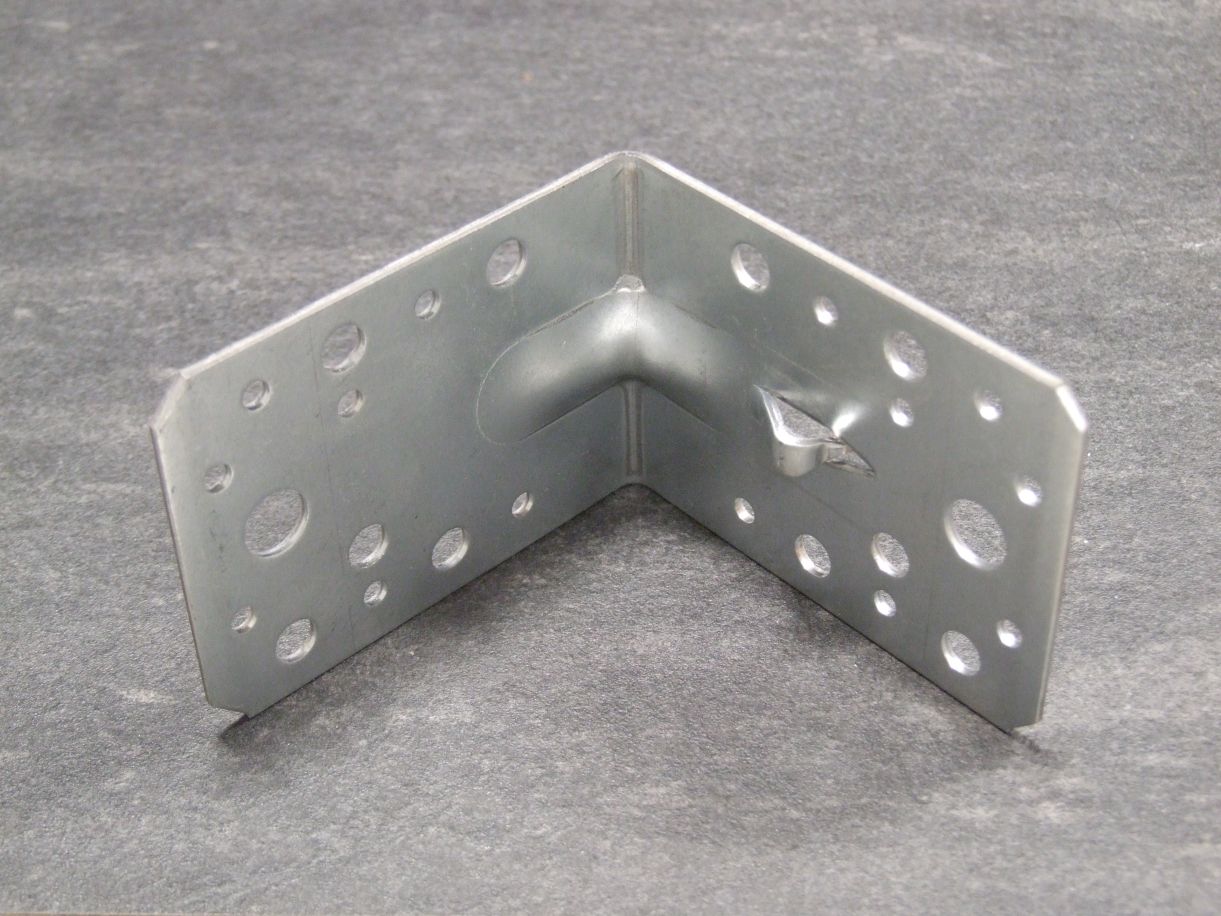Winkelverbinder 90x90x65x2,0 mm, mit Sicke

und Fixierkralle zum Einschlagen,

sendzimirverzinkt,339814

