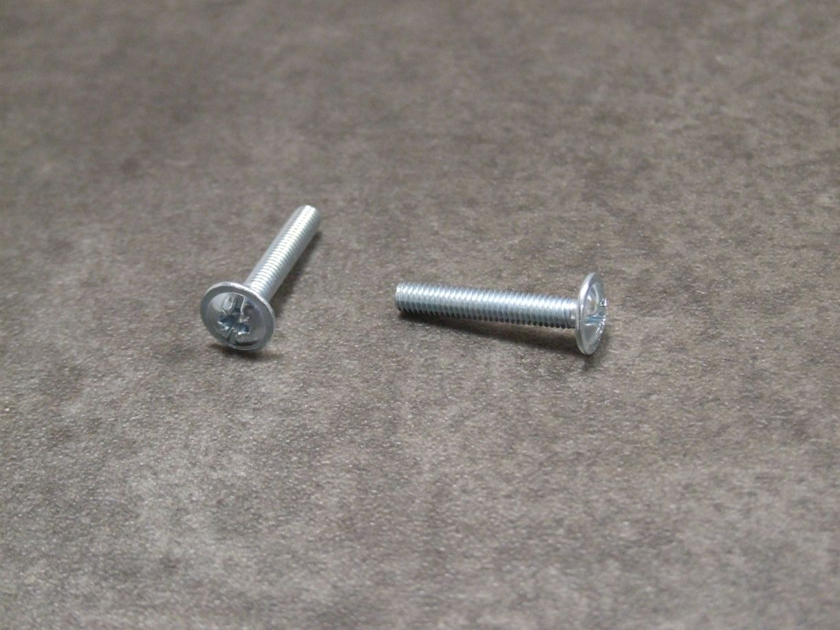 Gewindeschraube M 4 x 26 mm, 

verzinkt, 0071556

