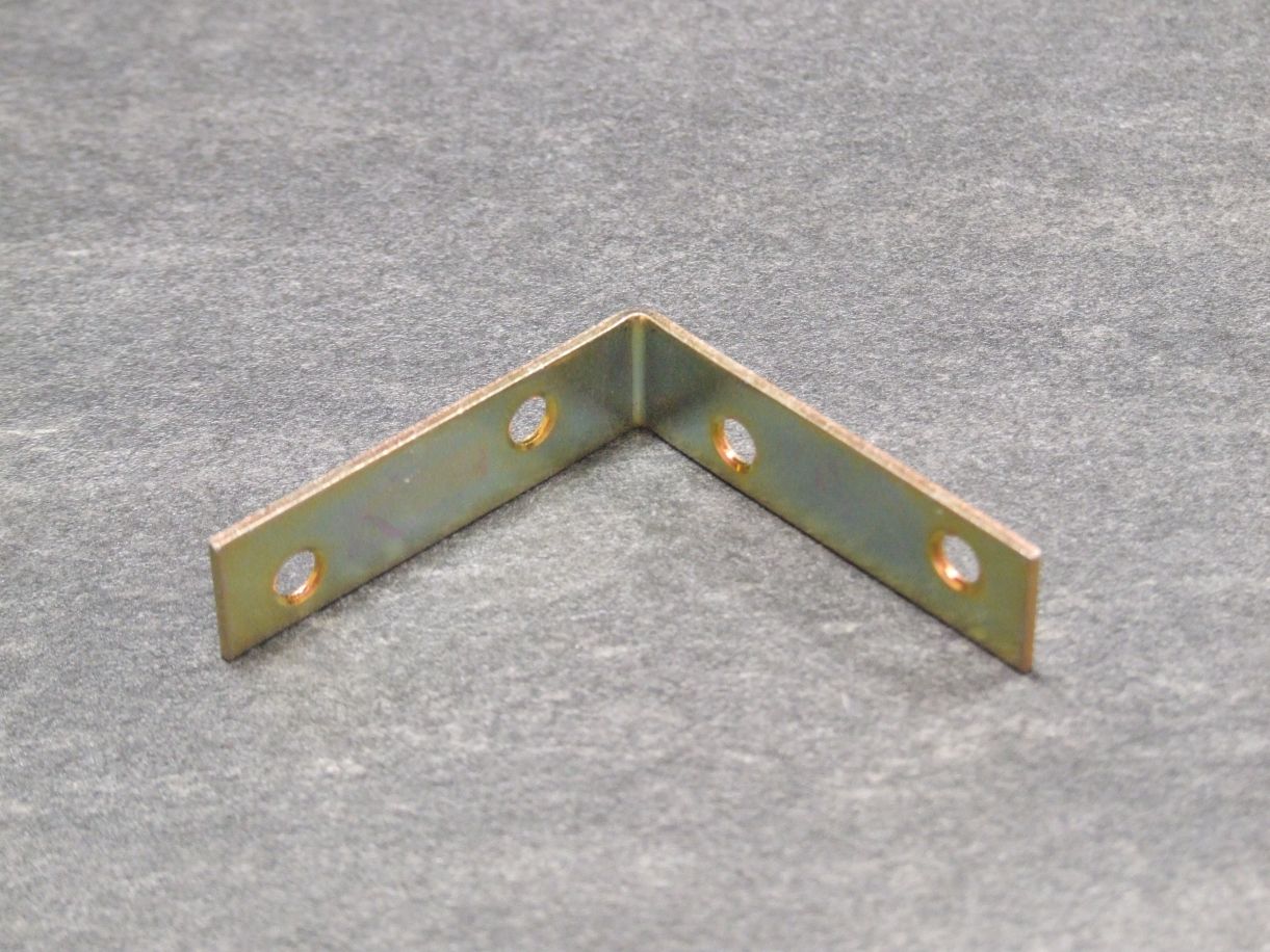 Stuhlwinkel 60x60x16x1,75 mm, 

gelbverzinkt, 339227

