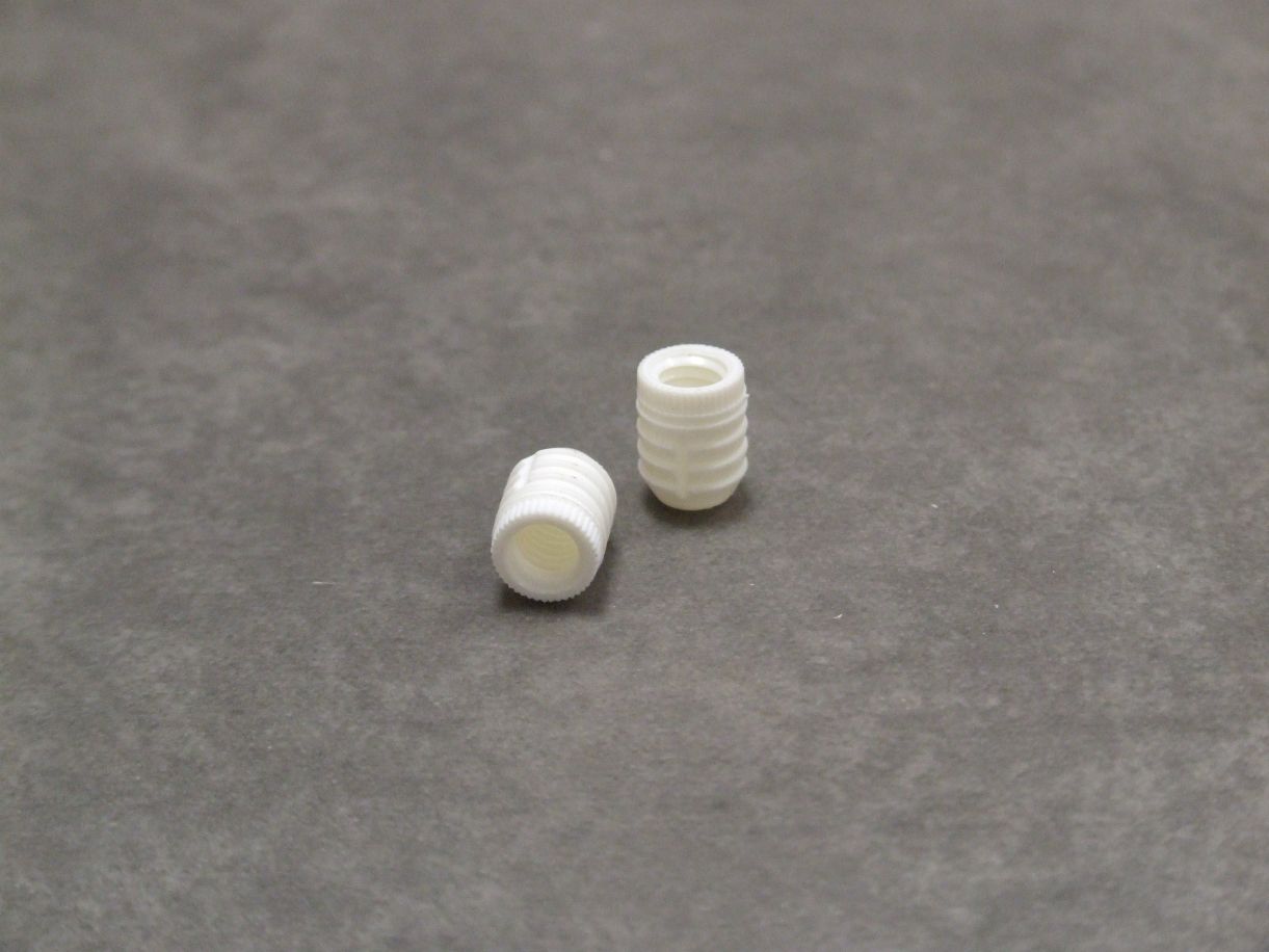 Muffe Nr.49, f.Gewinde M6, Bohr-Ø 8mm, 

Kunststoff weiß; 40005

