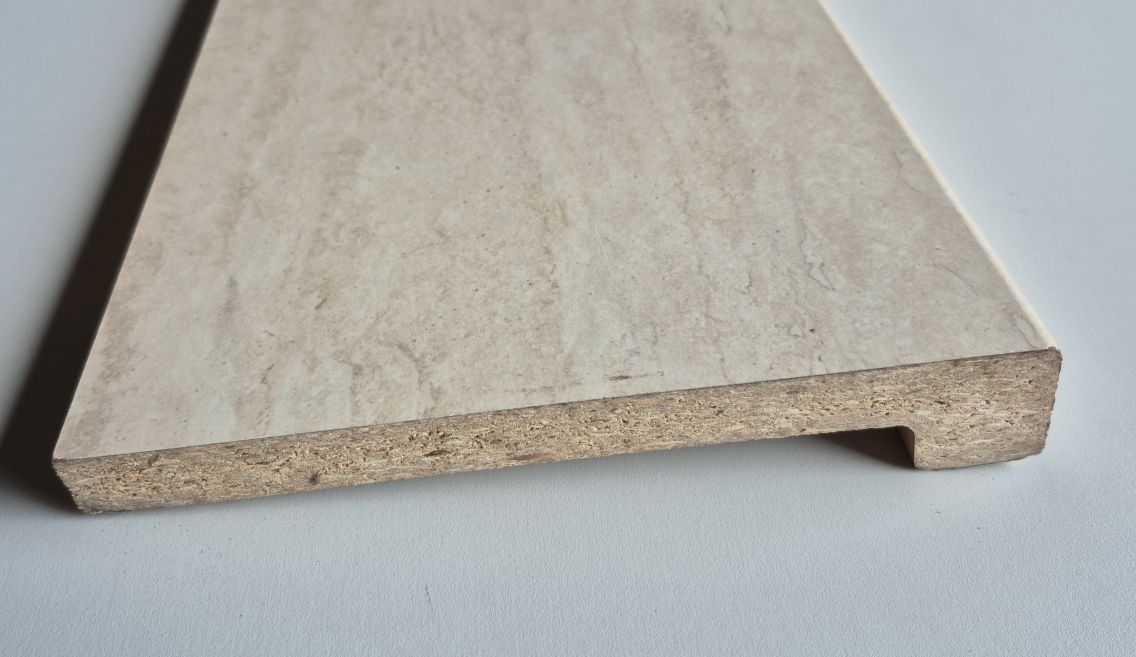 Fensterbank Werzalit 34/250 

4250x250mm Dolomit 

