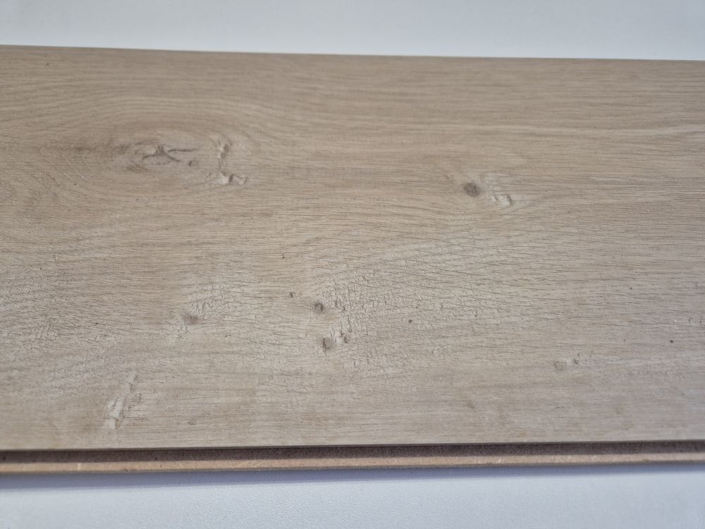 Vinyl Basic HDF Birke Ravenna 

1235x230x8,5 mm - Art. 026017004

*Restposten*

