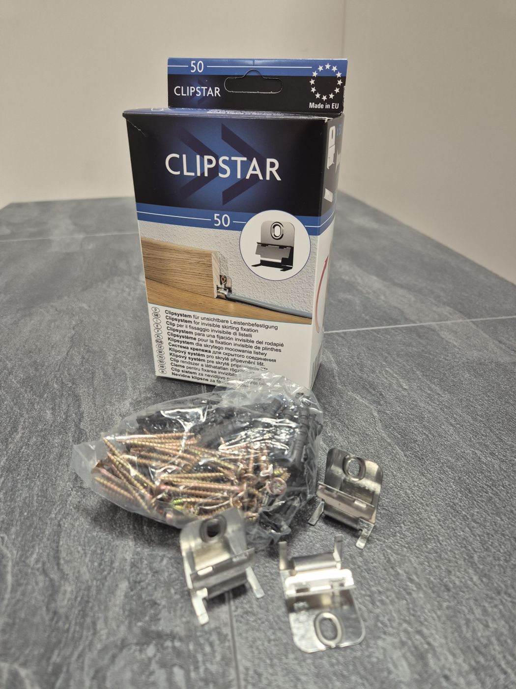 Clipstar Befestigungssystem 

50 Clips/Pak. incl. Dübel u. Schrauben

Art. 121999910

