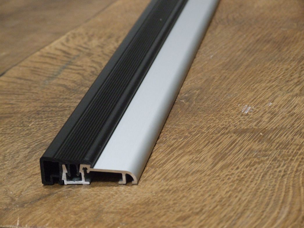 Weser Bodenschwelle 65-TI, EV1 eloxiert, 

65x20 mm, L=1,20 m

