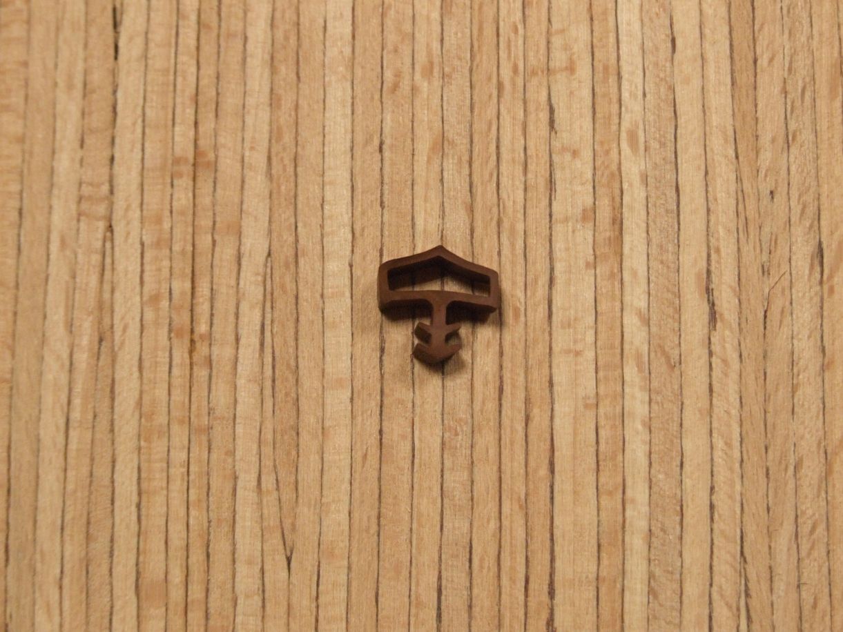 Dichtungsprofil RT 1  TPE/SEBS, 

braun, Falz 12 mm, Nut 4 mm

