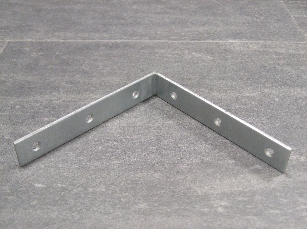 Stuhlwinkel 150x150x25x3 mm,

galv. verzinkt, 332457

