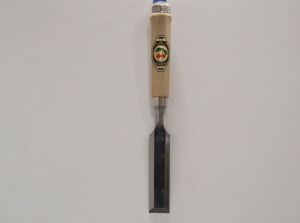 Kirschen Stechbeitel Nr. 1002, 30 mm, 

mit achtkantigem Weißbuchenheft, Schlagkopf

