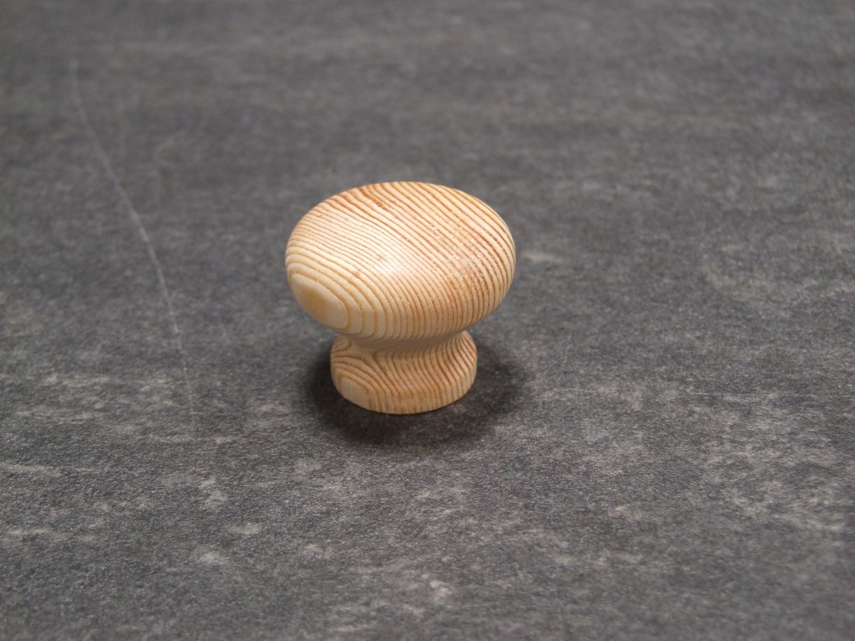 Möbelknopf Kiefer roh Ø 34; H=28mm; 

195.75.001

