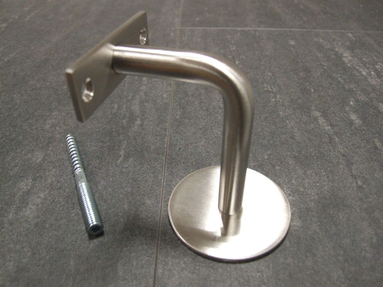 Handlaufhalter gerade Auflage

mit Stockschraube, Edelstahl, 34.35.0440

Rosette Ø 60 mm, Wandabstand 75 mm

