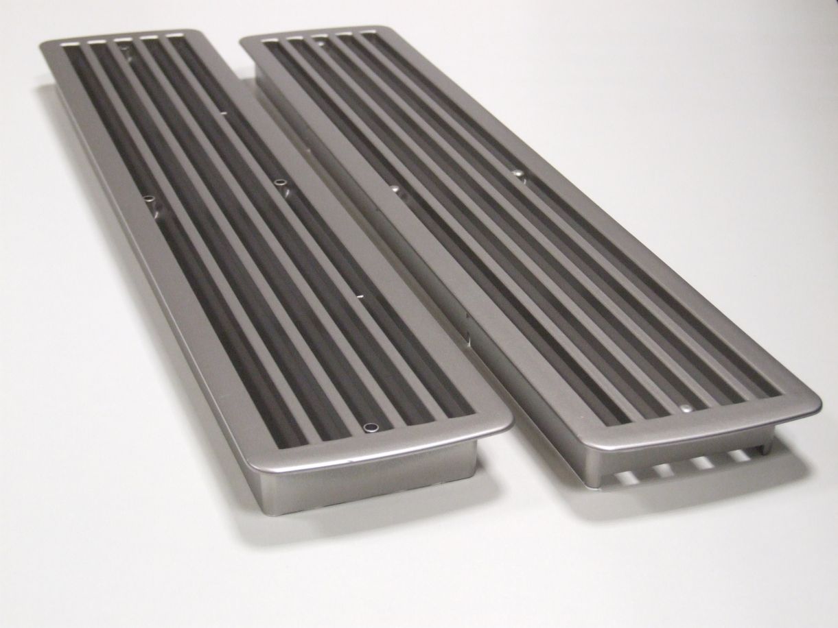 Entlüftungsgitter 2-teilig, 457x92(433x77) mm, 

Kunststoff edelstahlfarbig HJ90208

