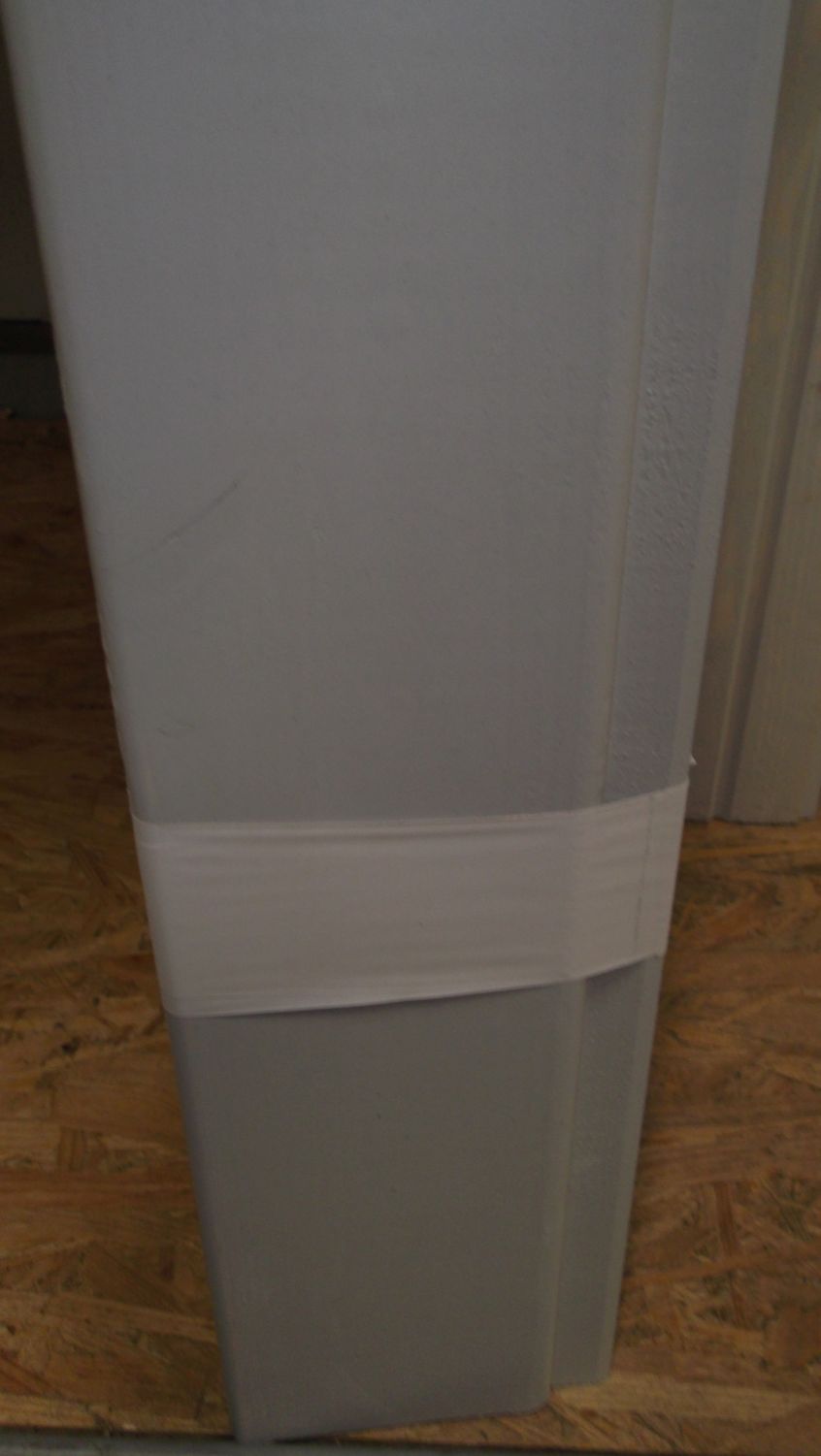 Rundprofil Fichte endbehandelt RAL 7035 

Lichtgrau (Remmers), A/B-Sort. 19x121 mm 

Sonderposten - mit leichten Oberflächenfehlern! 

Art. 38201852 - Länge: 5,40 m

