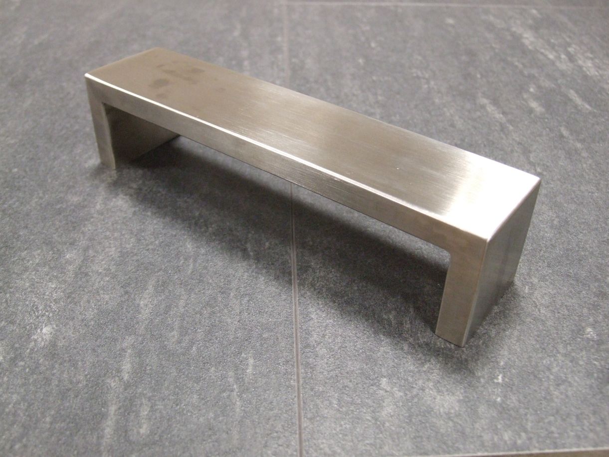 Möbelgriff 1739-170N1, Edelstahl, L= 160/170 mm

