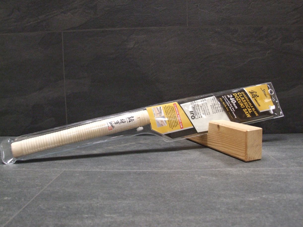 Handsäge Classic DOZUKI 240, 

Nr. 210; Länge 240 mm, 36210 00000

Sägen quer zur Faser, Hart-/Weichholz

