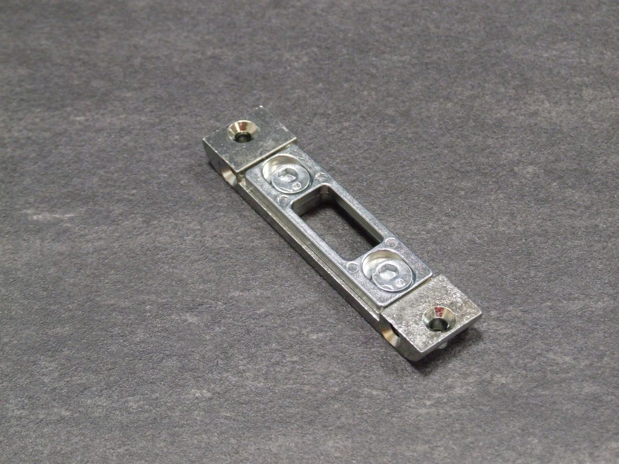 Schließblech Nr. 2319.503, verstellbar

90x20x8,5 mm, verzinkt

