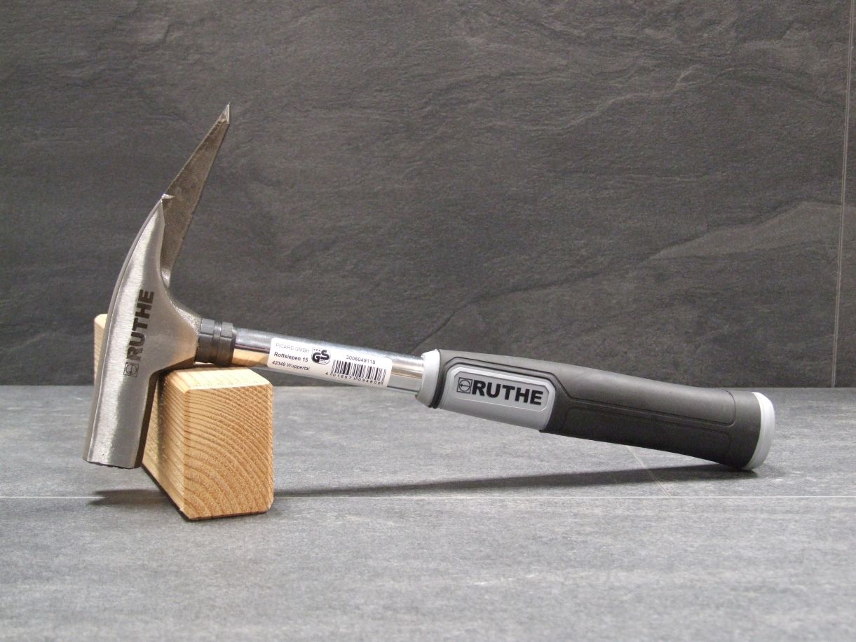 RUTHE Latthammer Nr. 604, Stahl aus C45 

Qualität, mit magn. Nagelhalter, 2K-Griff mit 

gummierter Griffzone, geraut, 800 gr. 3006049119

