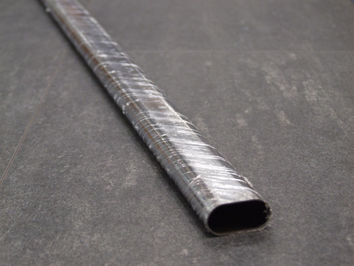 Schrankstange 15x30x0,6 mm, oval, 

L=2,00 m, verchromt hochglanz, 0047615

