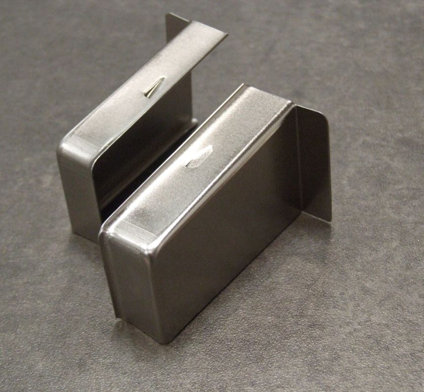 Abdeckkappe für SAH 15, 1xre/1xli

vernickelt, 9208647

