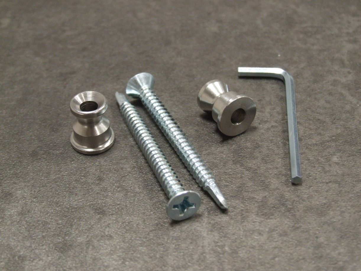 Befestigungs-Set für Stoßgriff einseitige 

Befestigung 37.36.0500

an Metall, Holz und Kunststoff

