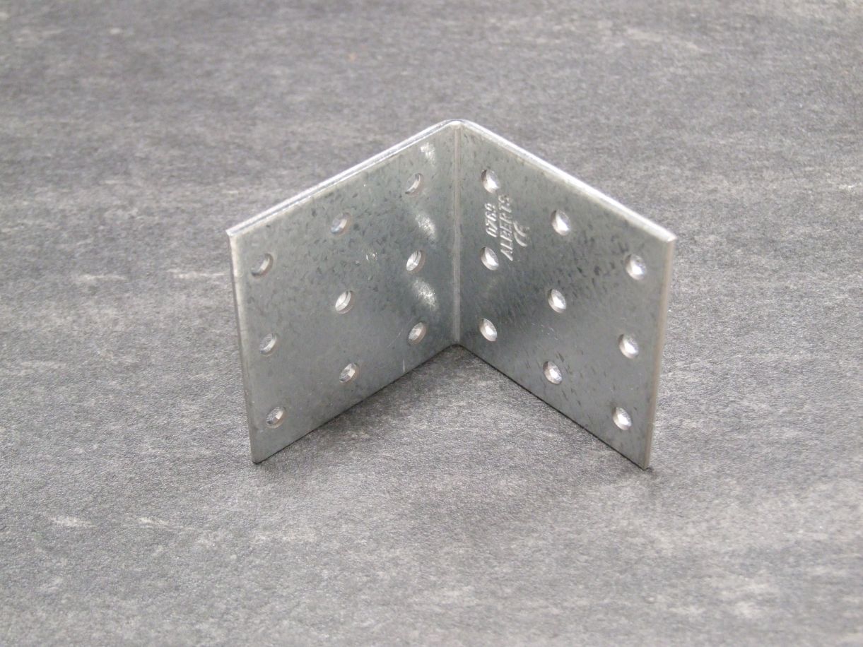 Lochplattenwinkel 60x60x60x2,5 mm, 

sendzimirverzinkt, 330750

