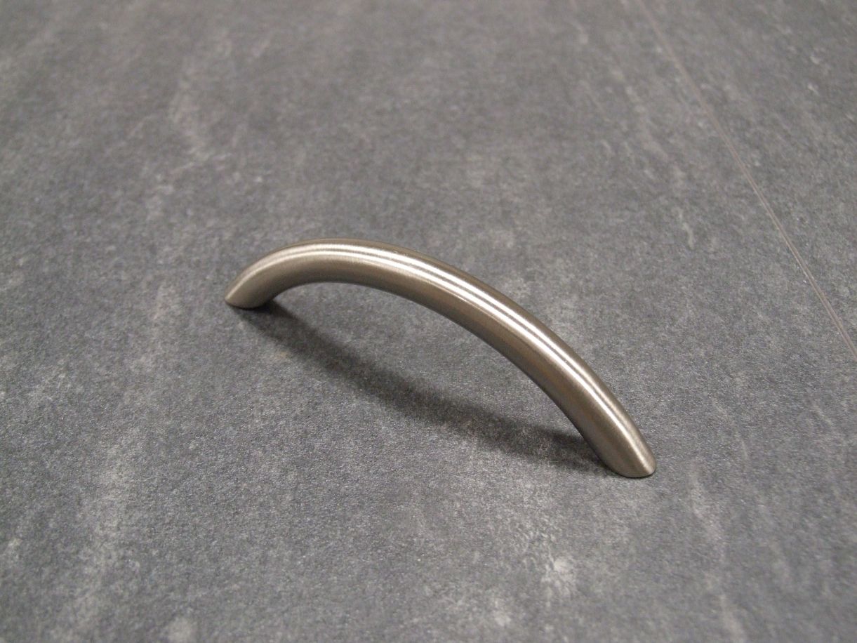 Möbelgriff Nicia, 96 mm, 

Edelstahl optik gebürstet, 9070985

